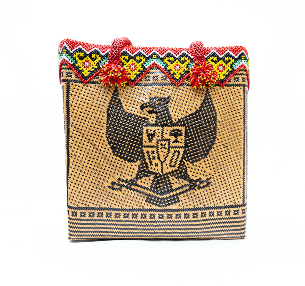 インドネシア 伝統工芸 ビーズ カゴバッグ トートバッグ ラタン 籐 手編み 民族柄 エスニック アジアン雑貨 国章 神鳥 縁起物 1点もの ハンドメイド ギフト 贈り物 芸術品