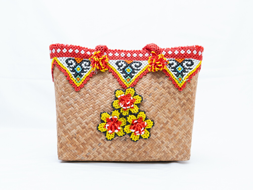 【大人可愛い 花モチーフ】インドネシア ダヤック ビーズ カゴバッグ トートバッグ フラワー ラタン 籐 天然素材 手編み 伝統工芸 民族柄 エスニック アジアン雑貨 ビーズワーク 1点もの ハンドメイド ギフト 贈り物 芸術品